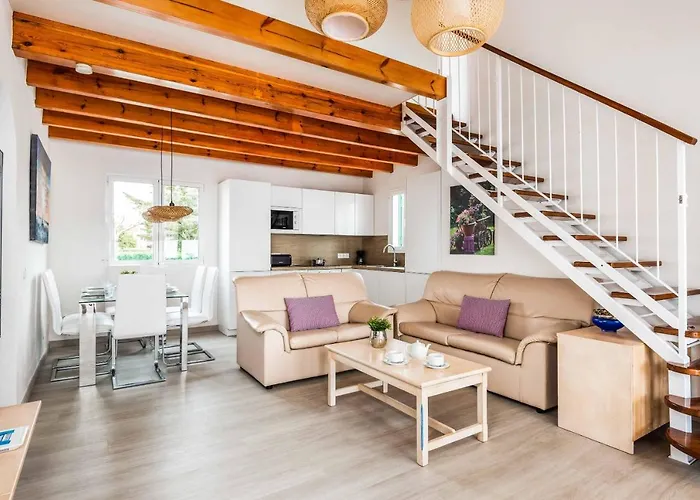 Raquel Blanes Villa Cala en Forcat