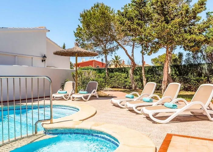 Raquel Blanes Villa Cala en Forcat