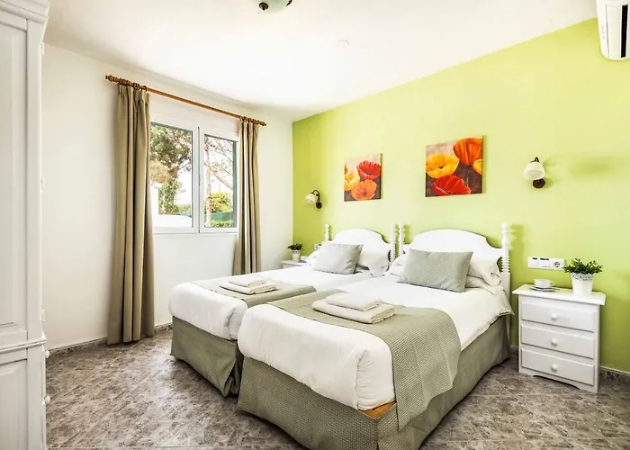 Raquel Blanes فيلة *